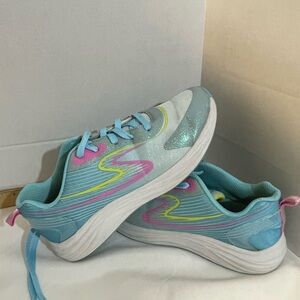 Skechers Go Run Women’s‎ size 6 Elevate Running Shoes Blue Pink Lace Up low top